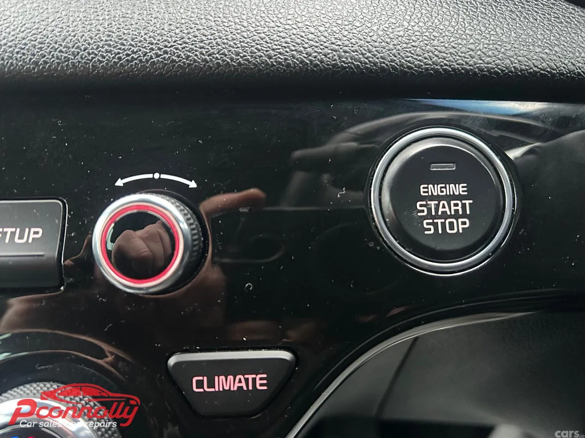Kia Sportage SUV, Diesel Hybrid, 2021, Grey