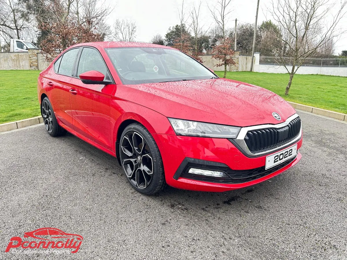 Skoda Octavia Hatchback, Diesel, 2022, Red