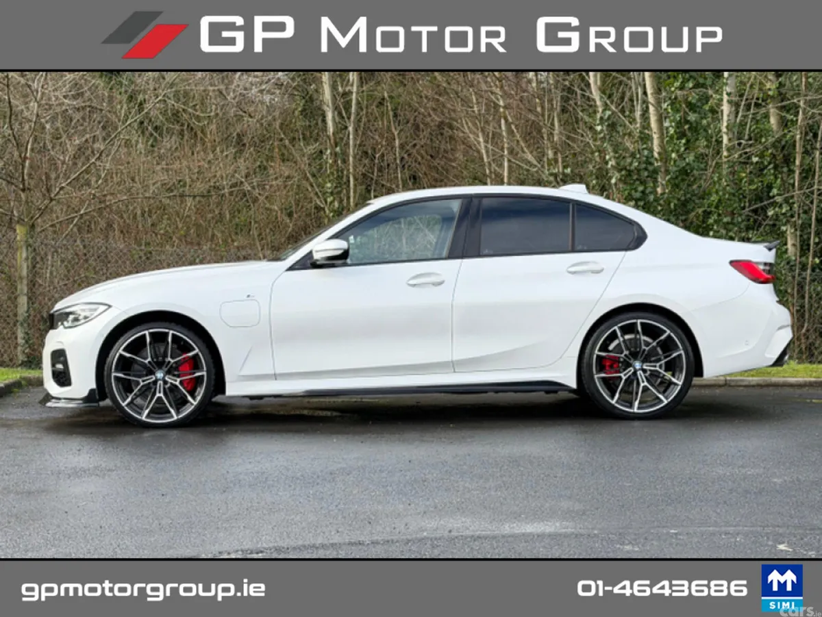 BMW 3-Series Saloon, Petrol Plug-in Hybrid, 2020, White