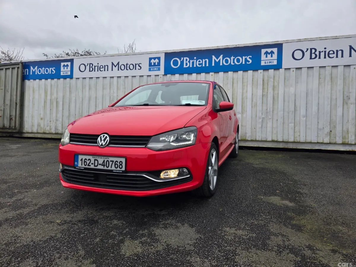 Volkswagen Polo Hatchback, Petrol, 2016, Red