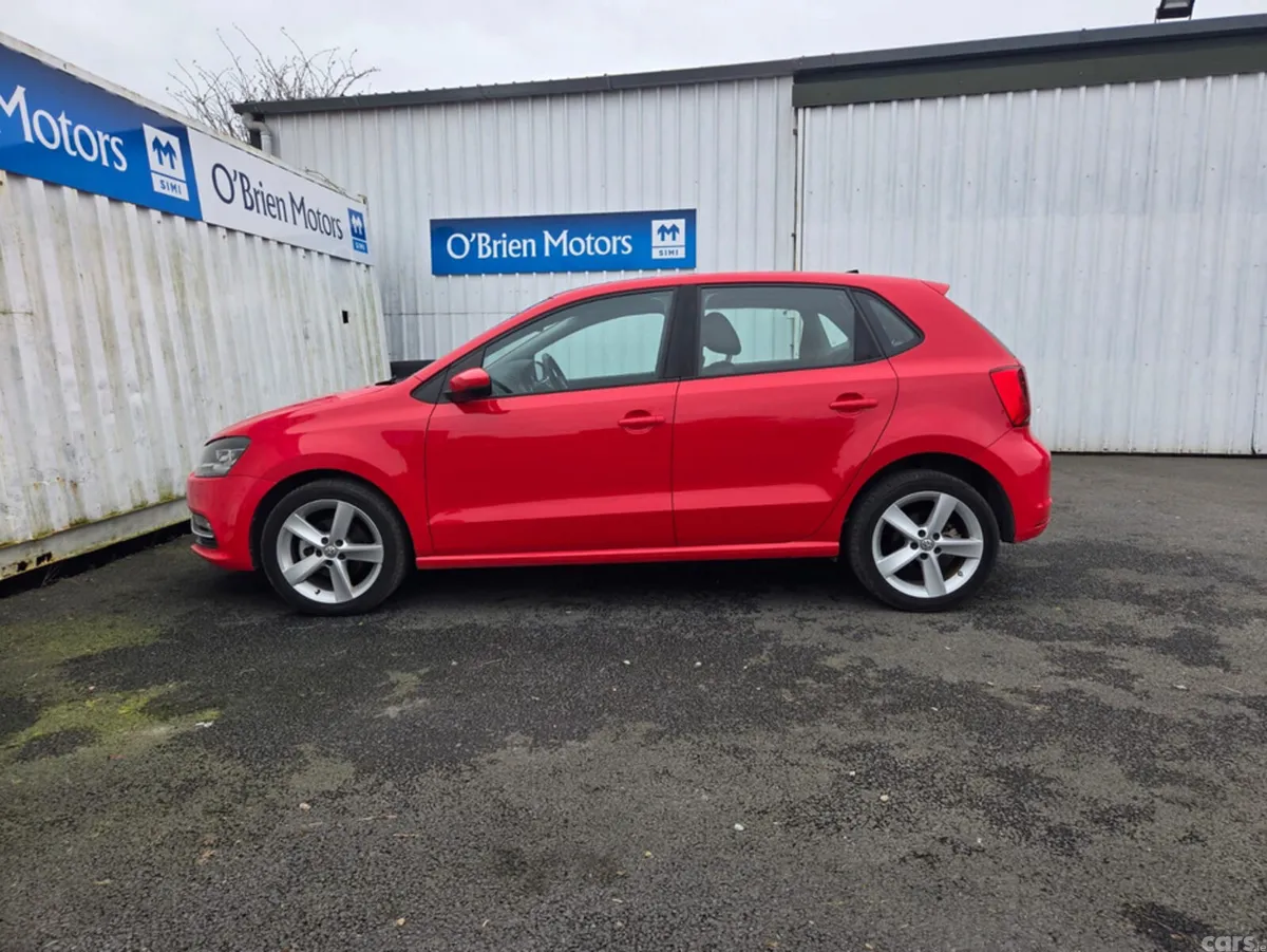 Volkswagen Polo Hatchback, Petrol, 2016, Red
