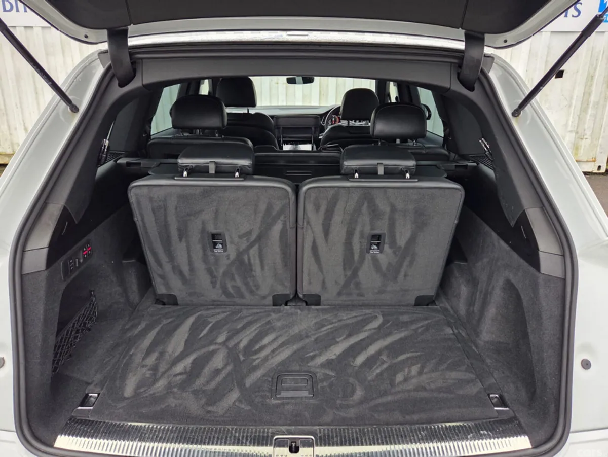 Audi Q7 SUV, Diesel, 2022, White
