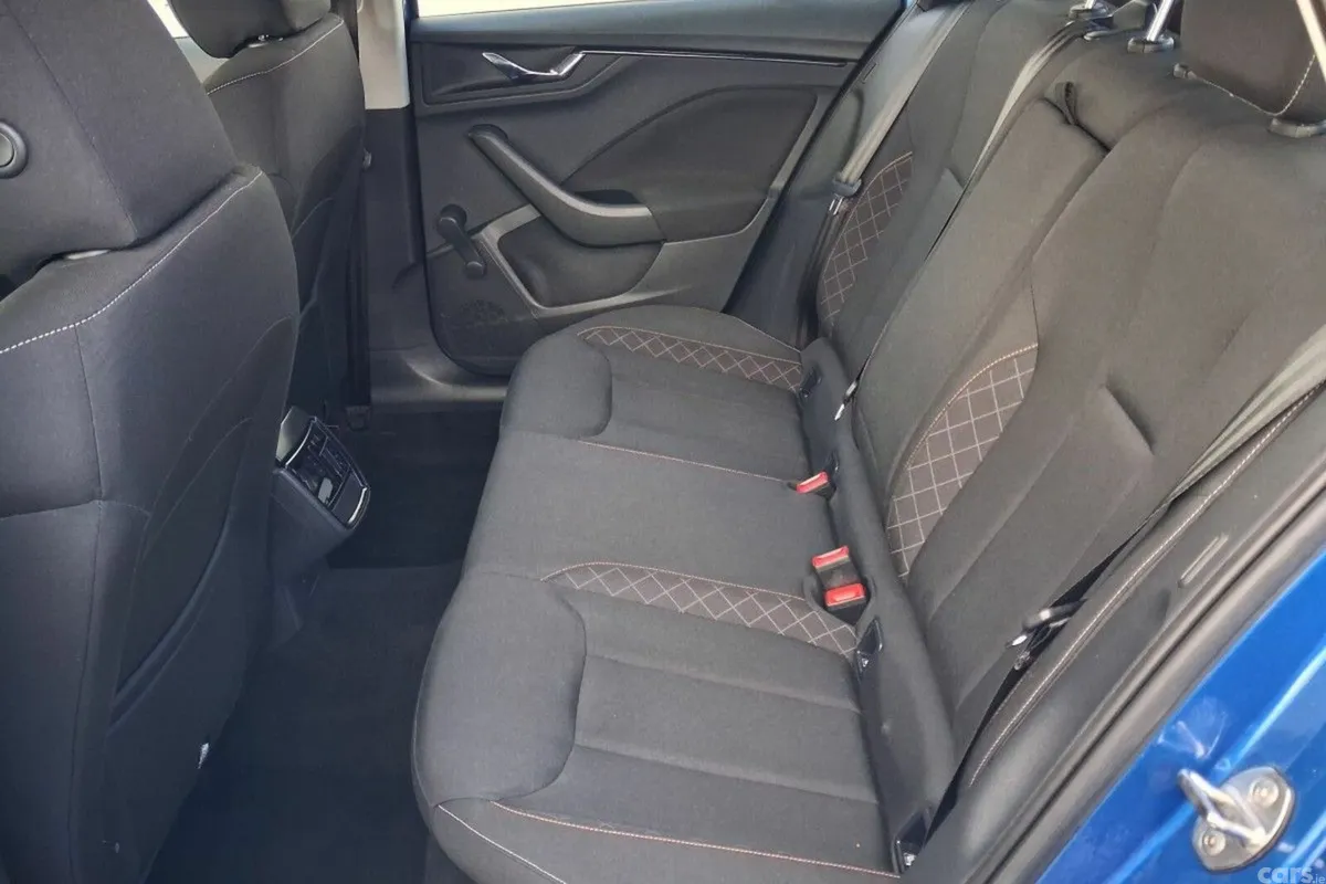 Skoda Kamiq Hatchback, Petrol, 2022, Blue