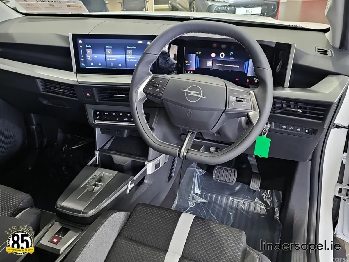 Opel Frontera SUV, Petrol Hybrid, 2027, White