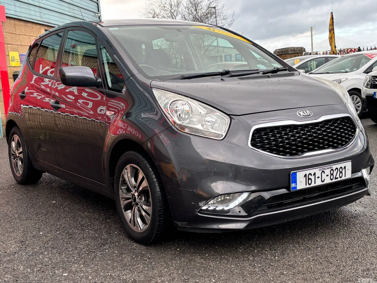 Kia Venga MPV, Diesel, 2016, Silver