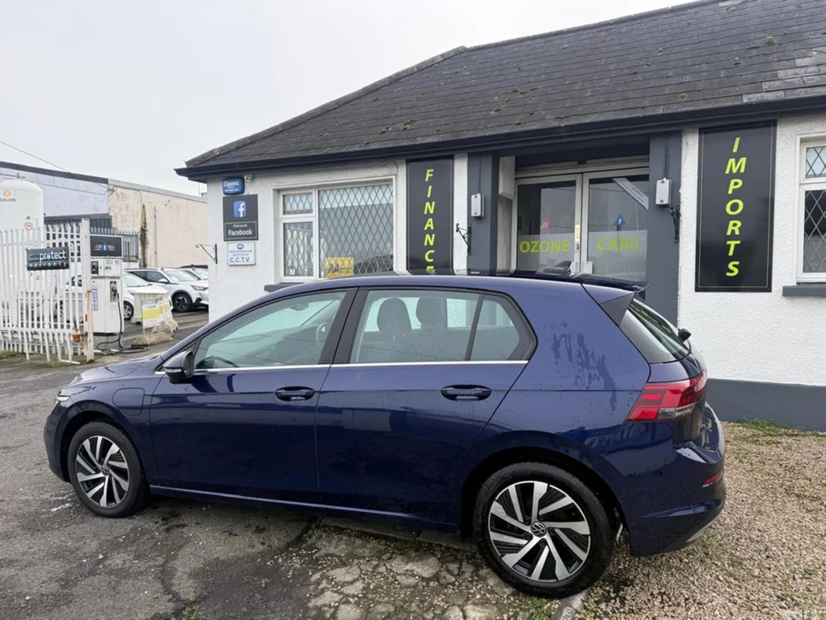 Volkswagen Golf Hatchback, Petrol Plug-in Hybrid, 2022, Blue