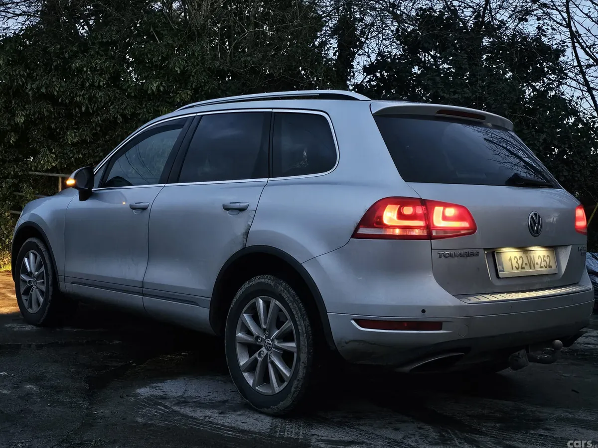 Volkswagen Touareg SUV, Diesel, 2013, Silver
