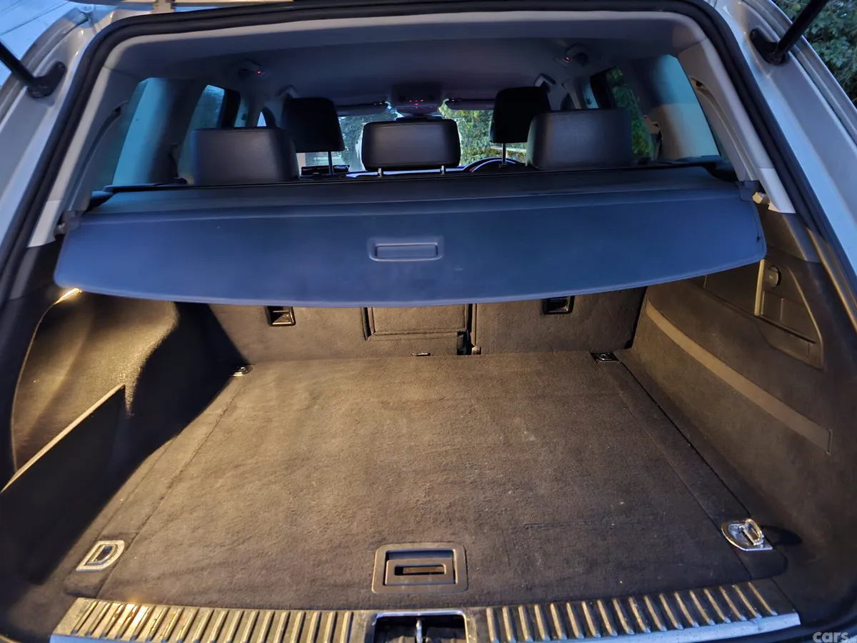 Volkswagen Touareg SUV, Diesel, 2013, Silver
