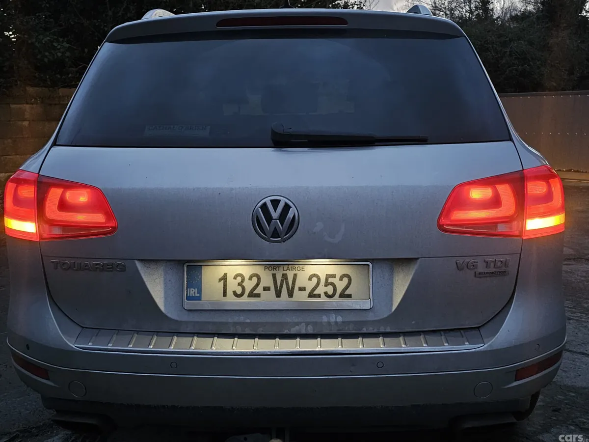 Volkswagen Touareg SUV, Diesel, 2013, Silver