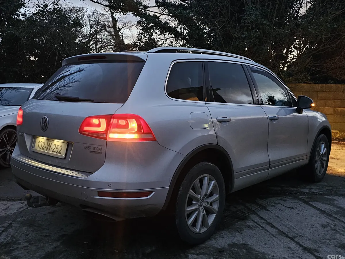 Volkswagen Touareg SUV, Diesel, 2013, Silver