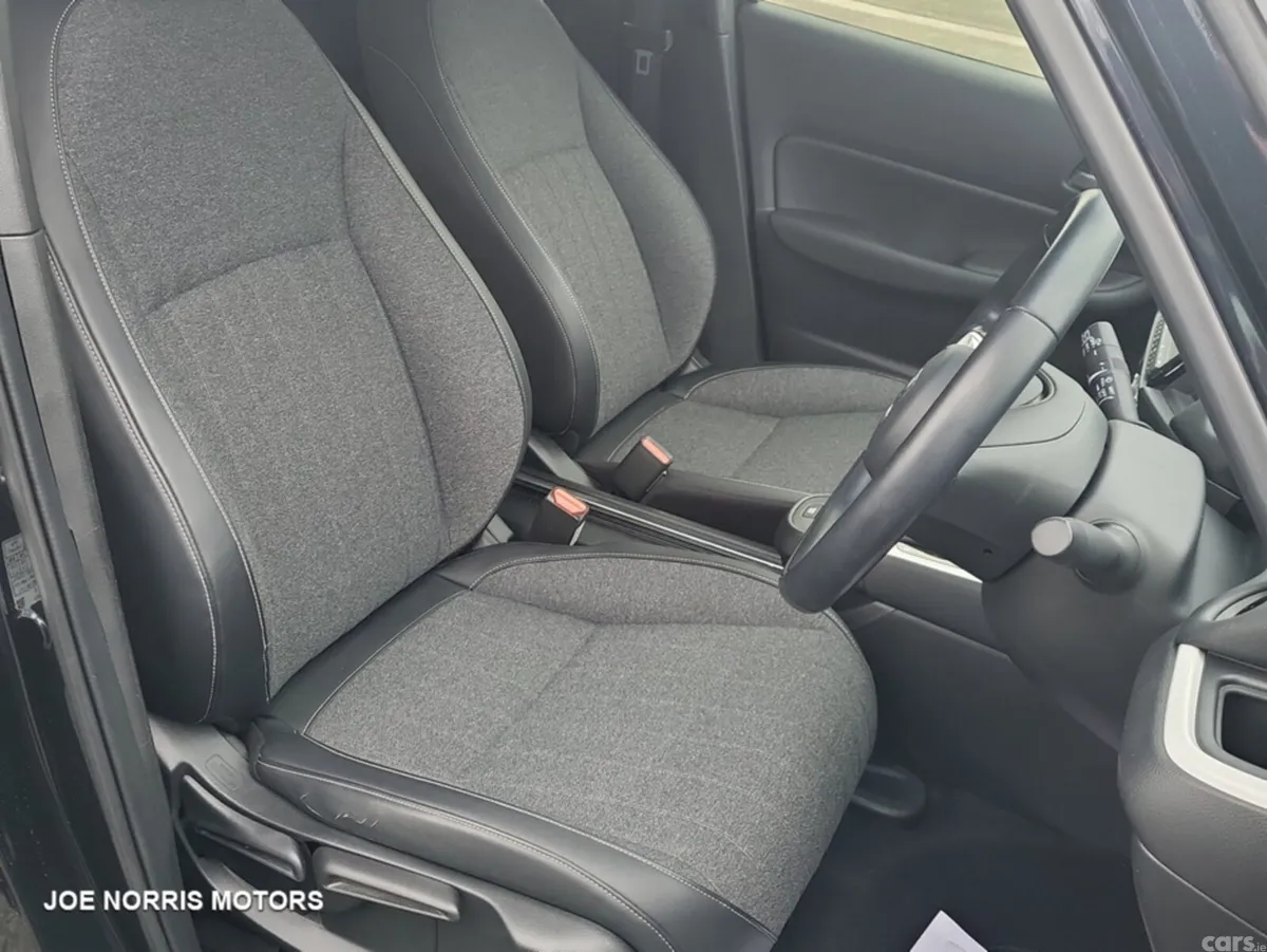 Honda Fit MPV, Petrol Hybrid, 2021, Blue