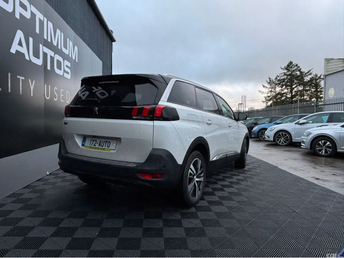 Peugeot 5008 SUV, Petrol, 2017, White