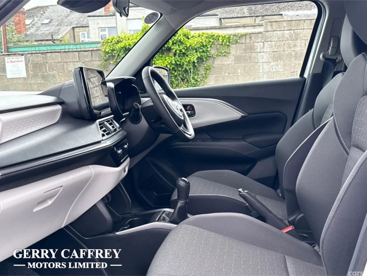 Suzuki Swift Hatchback, Petrol Hybrid, 2026, White