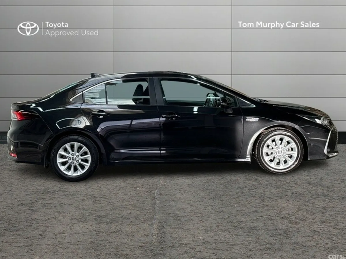 Toyota Corolla Saloon, Petrol Hybrid, 2022, Black