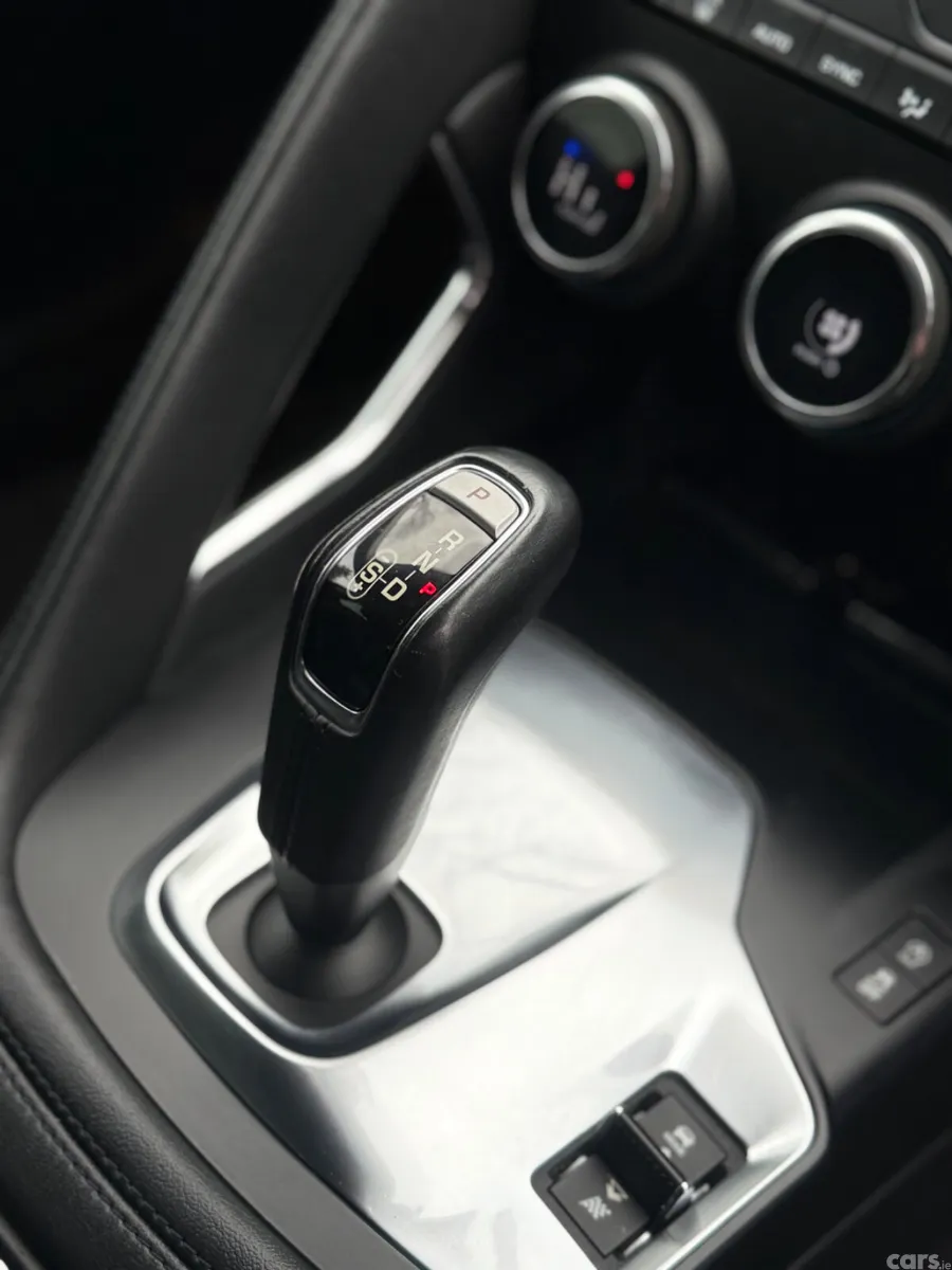 Jaguar E-Pace SUV, Diesel, 2019, Black