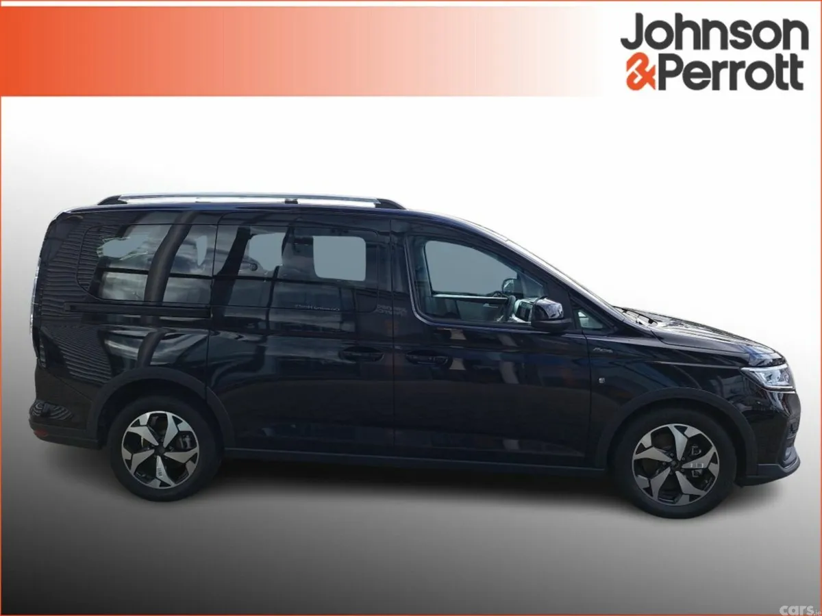 Ford Tourneo Connect MPV, Petrol Plug-in Hybrid, 2027, 