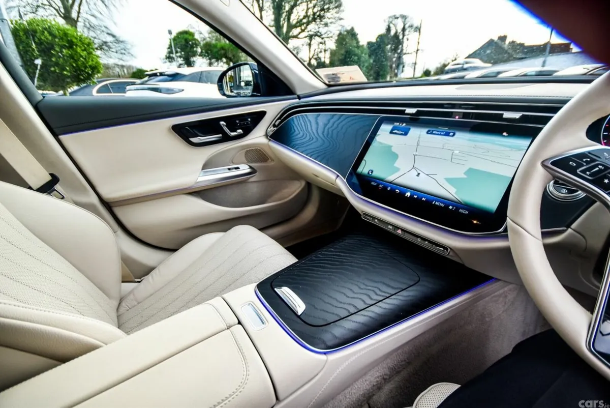 Mercedes-Benz E-Class Saloon, Diesel Hybrid, 2024, Blue