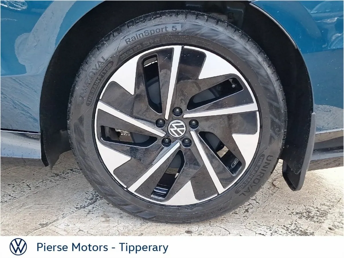 Volkswagen ID.7 Hatchback, Electric, 2024, Blue
