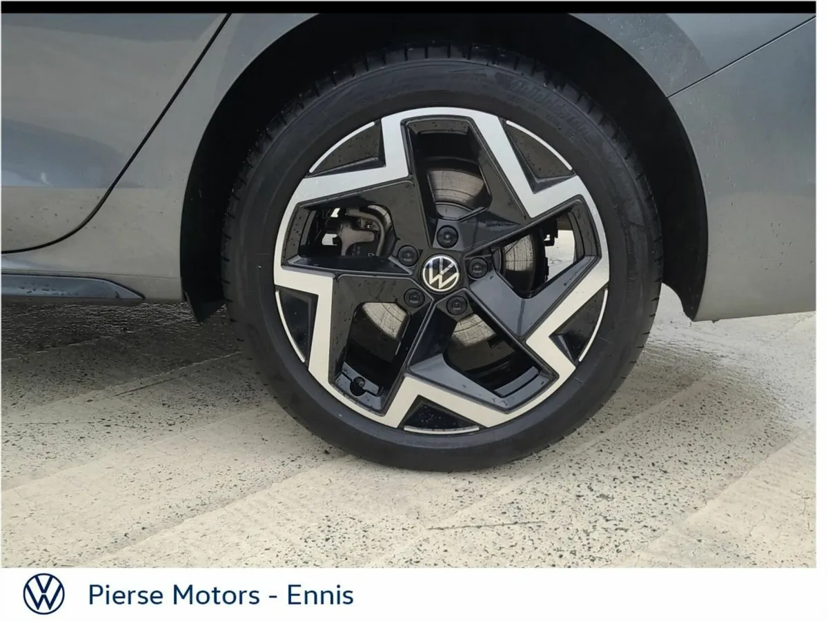 Volkswagen Passat Estate, Petrol Hybrid, 2025, Grey