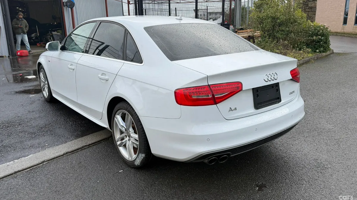 Audi A4 Saloon, Petrol, 2014, White