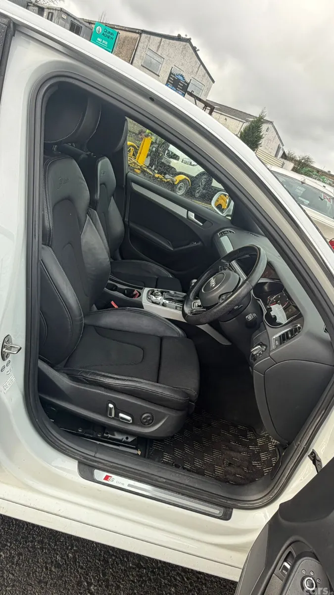 Audi A4 Saloon, Petrol, 2014, White