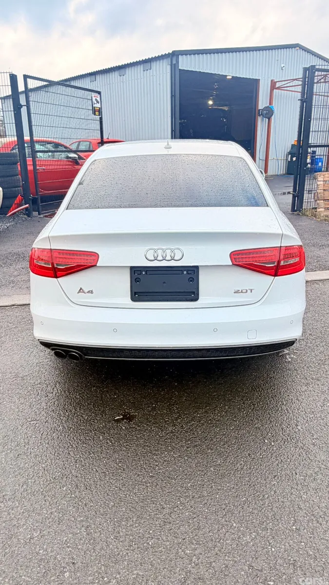 Audi A4 Saloon, Petrol, 2014, White
