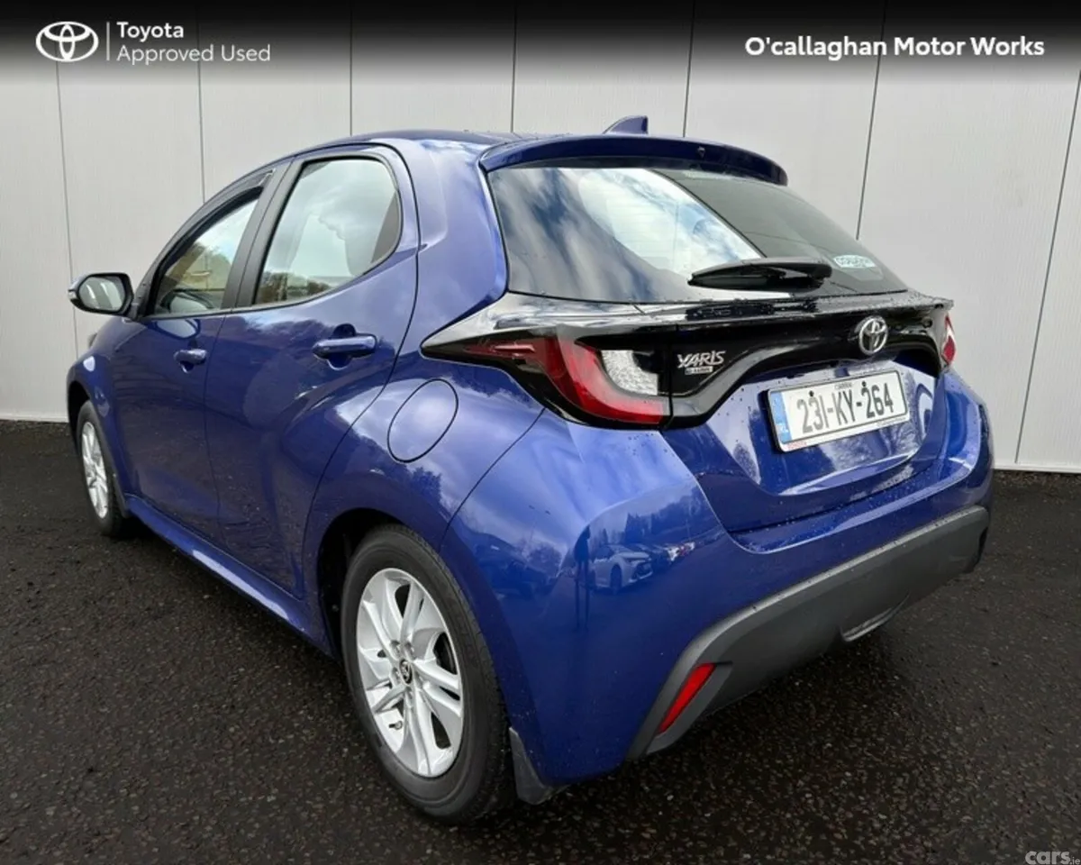 Toyota Yaris Hatchback, Petrol, 2023, Blue