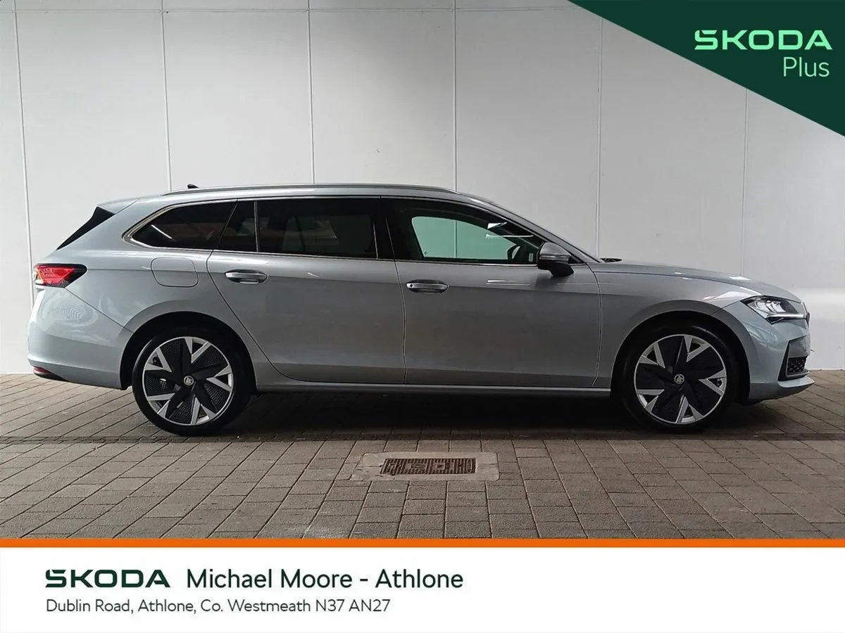 Skoda Superb Saloon, Diesel, 2027, Silver