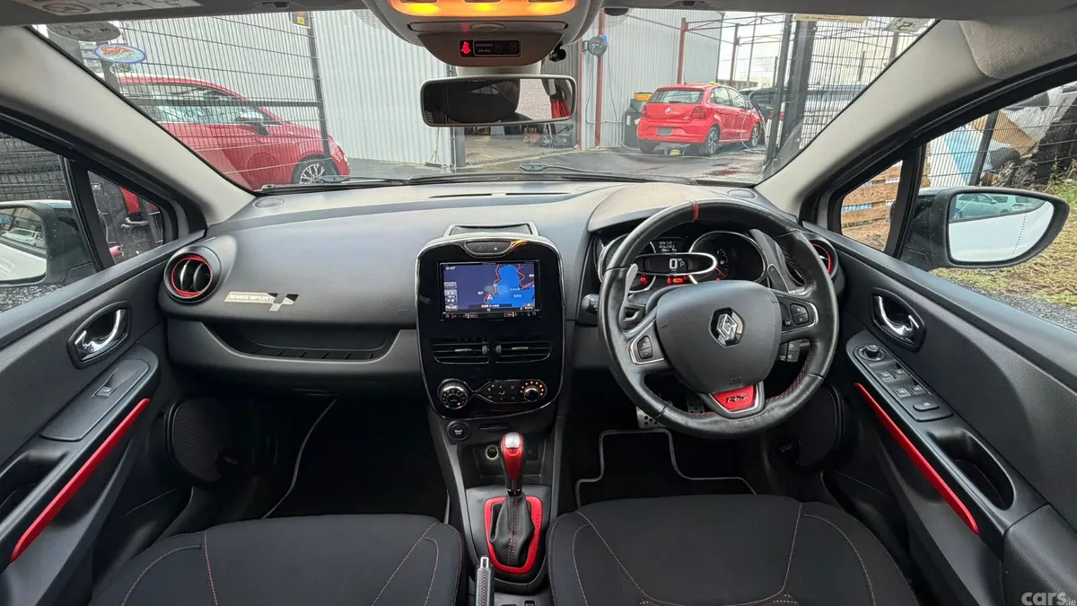 Renault Clio Hatchback, Petrol, 2015, Silver