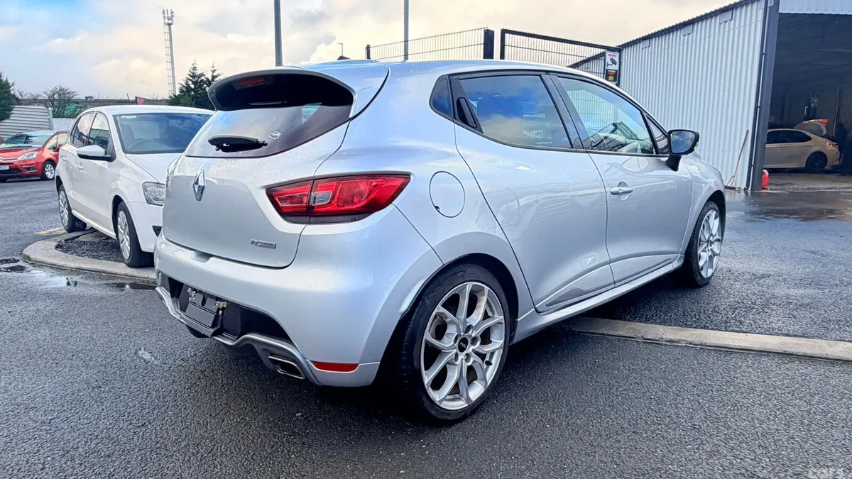 Renault Clio Hatchback, Petrol, 2015, Silver