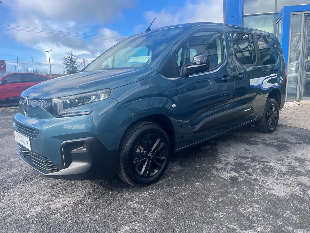 Citroen Berlingo Multispace MPV, Diesel, 2026, Blue