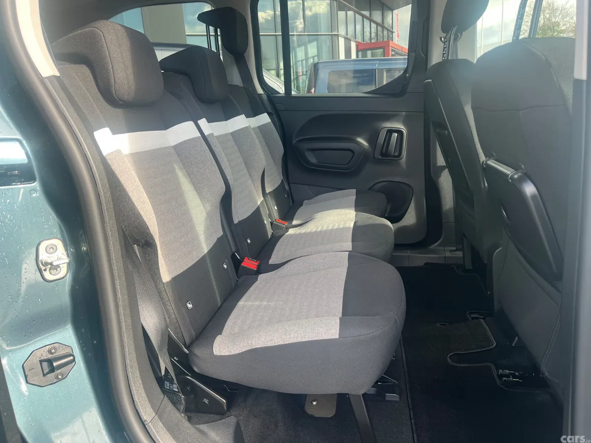Citroen Berlingo Multispace MPV, Diesel, 2026, Blue