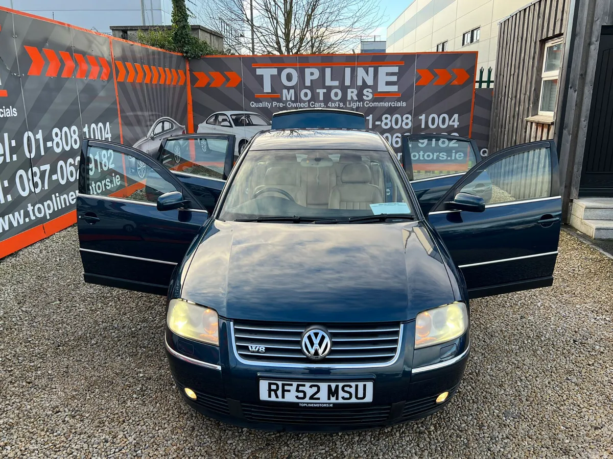 Volkswagen Passat Saloon, Petrol, 2002, Blue