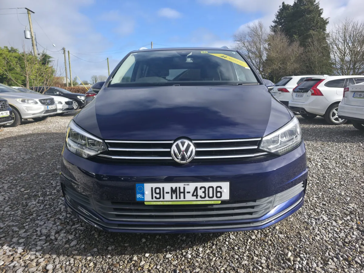 Volkswagen Touran MPV, Petrol, 2019, Blue