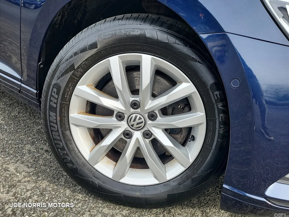 Volkswagen Passat Saloon, Diesel, 2017, Blue