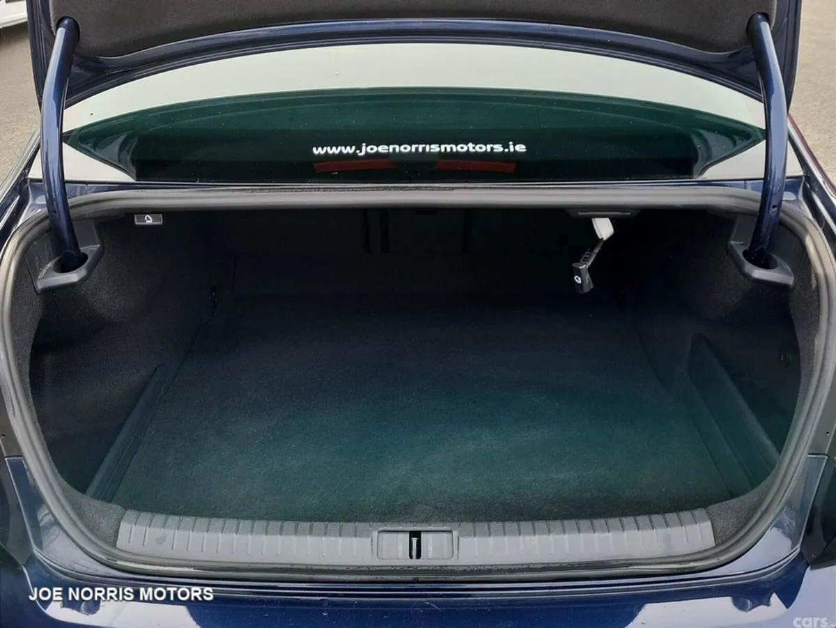 Volkswagen Passat Saloon, Diesel, 2017, Blue