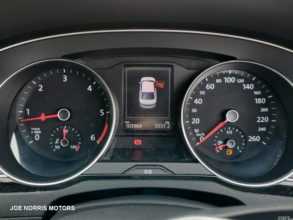 Volkswagen Passat Saloon, Diesel, 2017, Blue