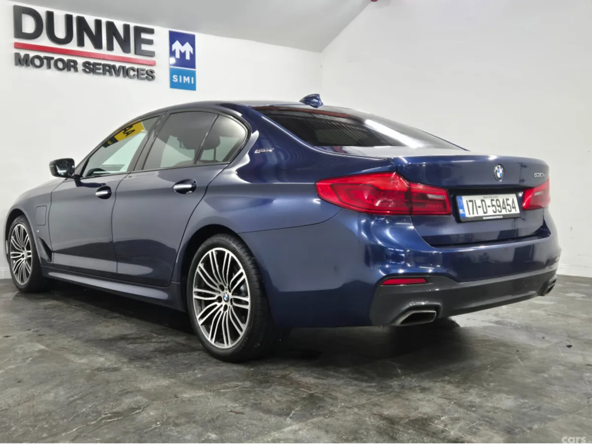 BMW 5-Series Saloon, Petrol Plug-in Hybrid, 2017, Blue