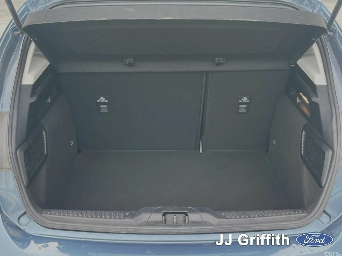 Ford Focus Hatchback, Petrol, 2023, Blue