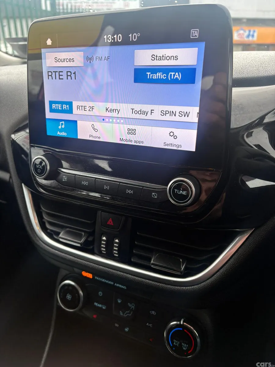Ford Fiesta Hatchback, Petrol, 2020, Red