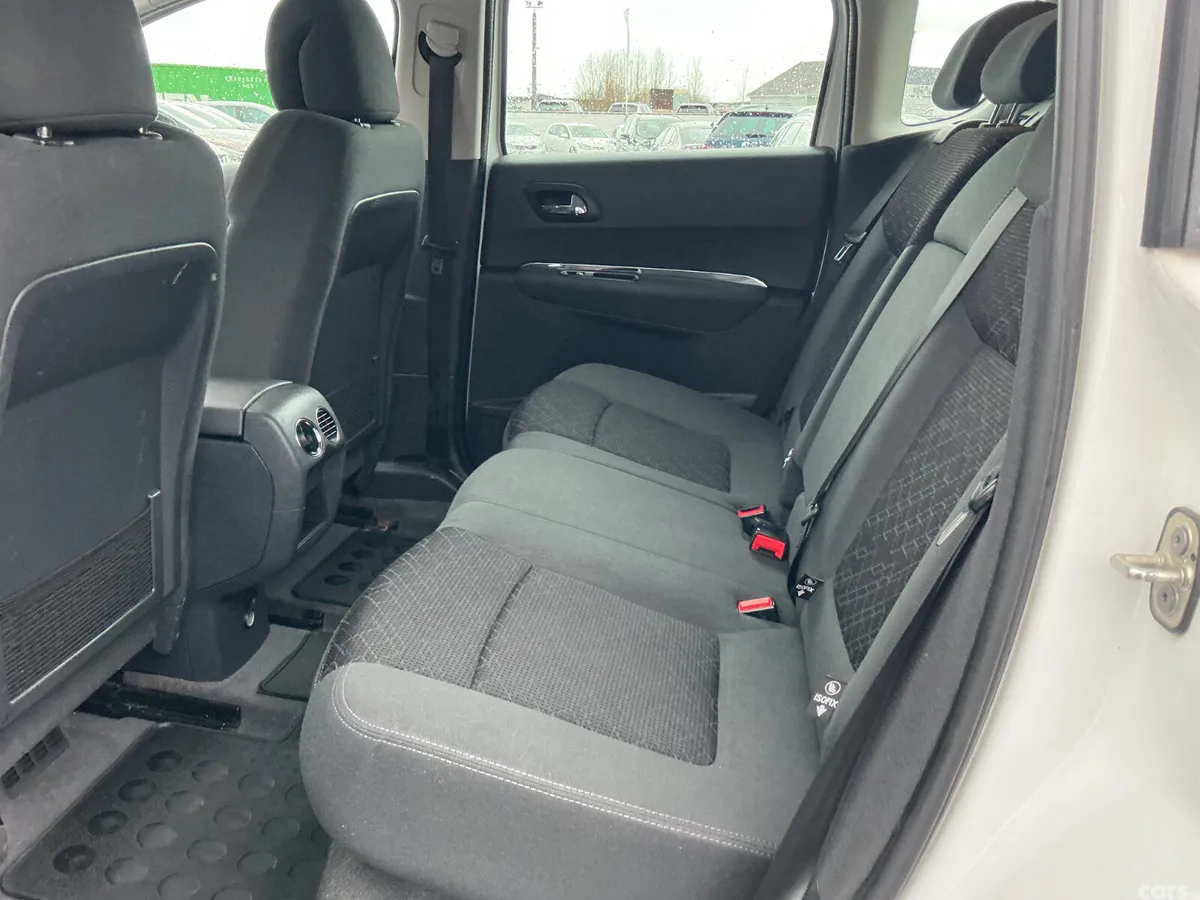 Peugeot 3008 SUV, Diesel, 2015, White