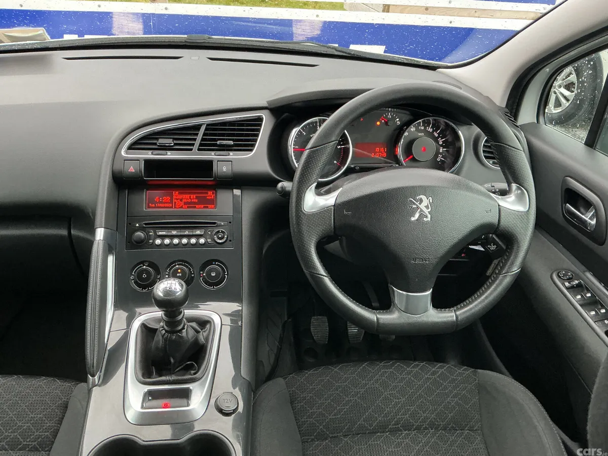 Peugeot 3008 SUV, Diesel, 2015, White