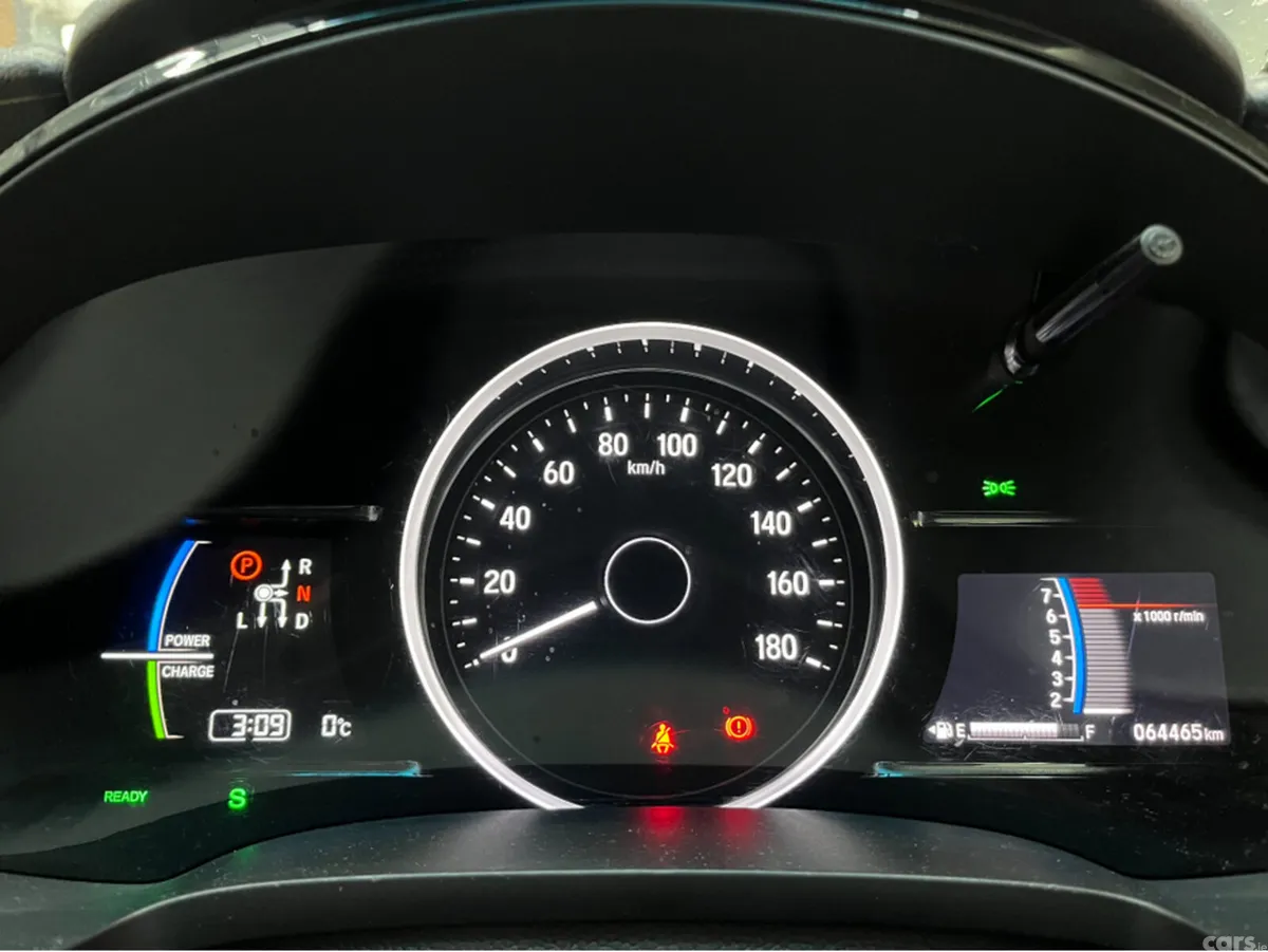 Honda Shuttle MPV, Petrol Hybrid, 2022, Silver