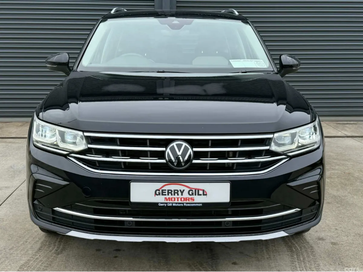 Volkswagen Tiguan SUV, Diesel, 2023, Black