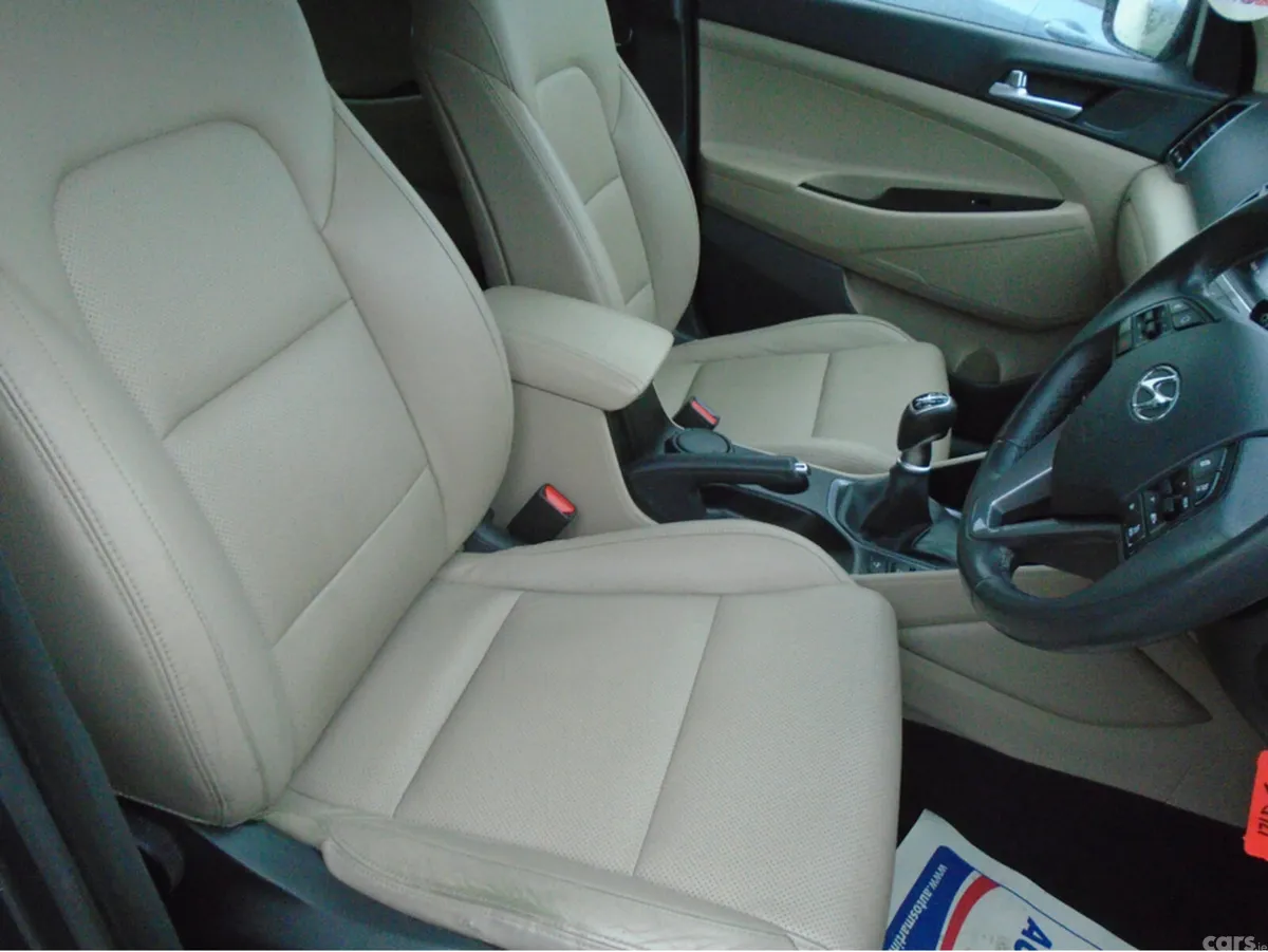 Hyundai Tucson MPV, Diesel, 2017, Grey