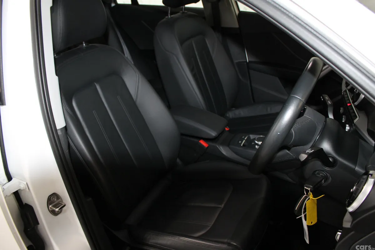 Audi Q2 SUV, Petrol, 2021, White