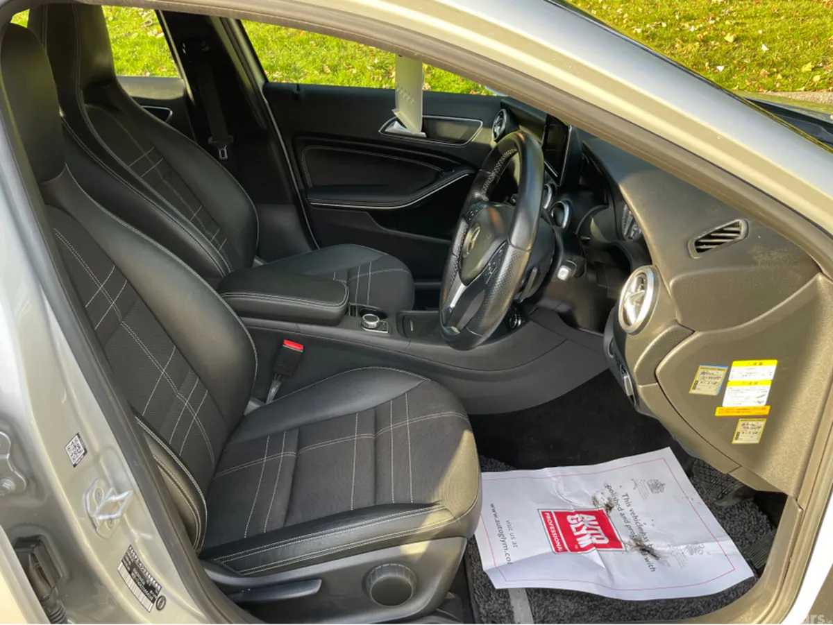 Mercedes-Benz A-Class Hatchback, Petrol, 2015, Silver