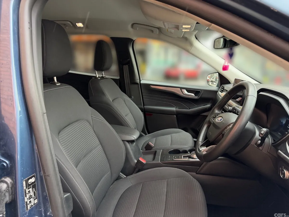 Ford Kuga SUV, Petrol Hybrid, 2022, Blue