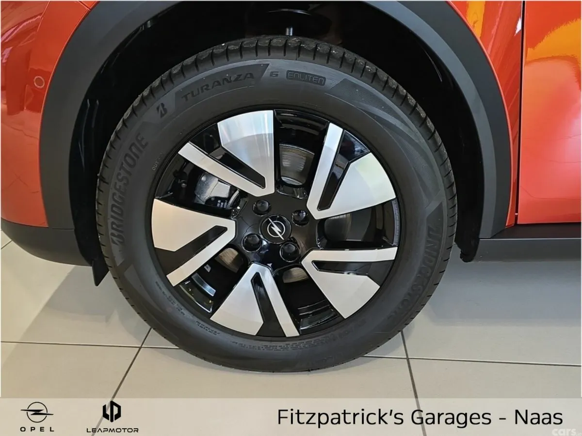 Opel Frontera SUV, Petrol Hybrid, 2026, Orange