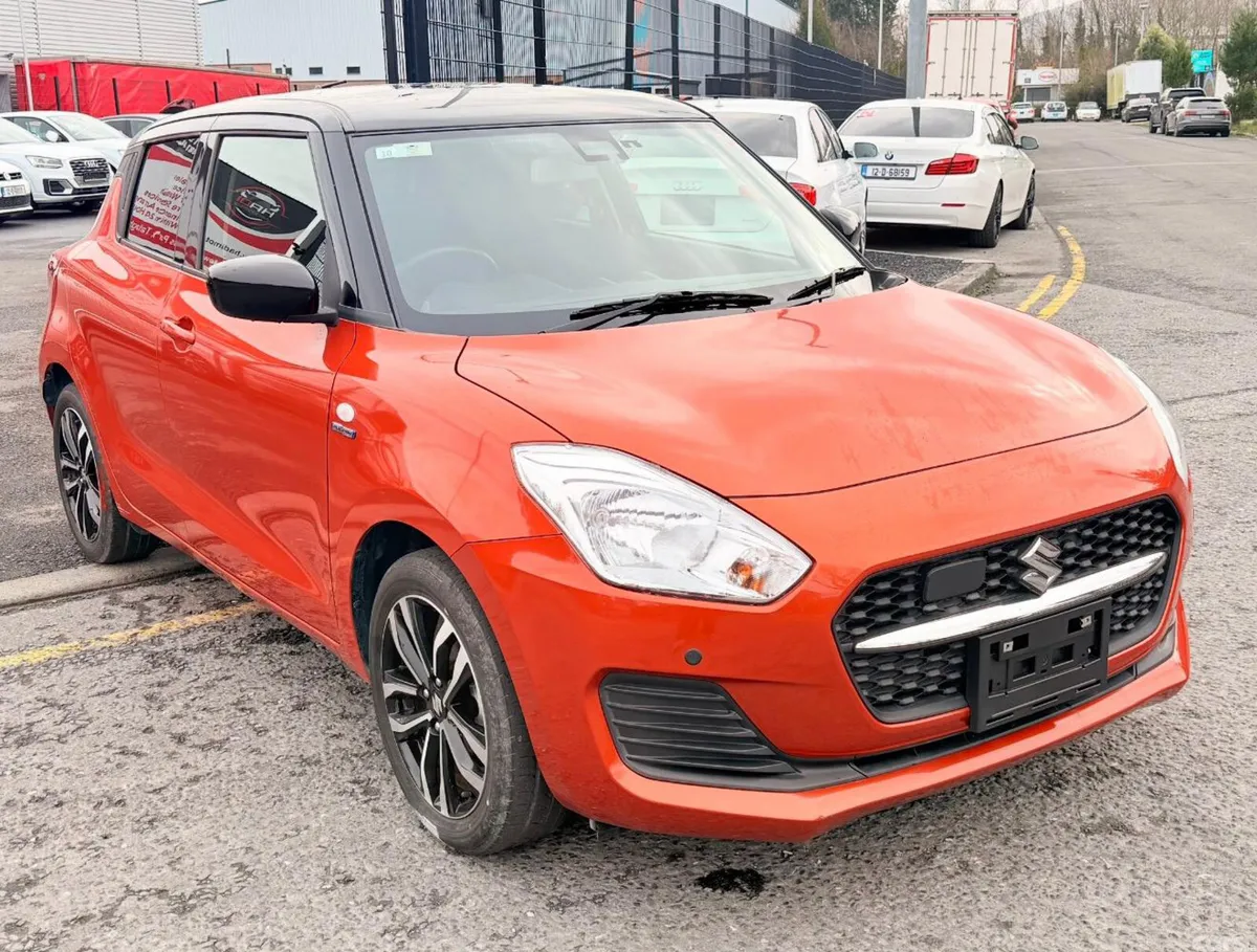 Suzuki Swift Hatchback, Petrol Hybrid, 2020, Orange